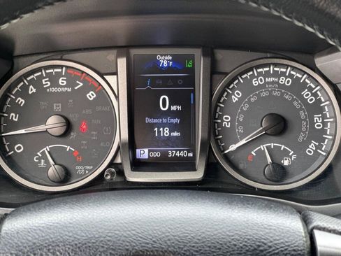 Used 2023 Toyota Tacoma TRD Sport w/ Black Out Package (TMS) AWD/4WD image 9