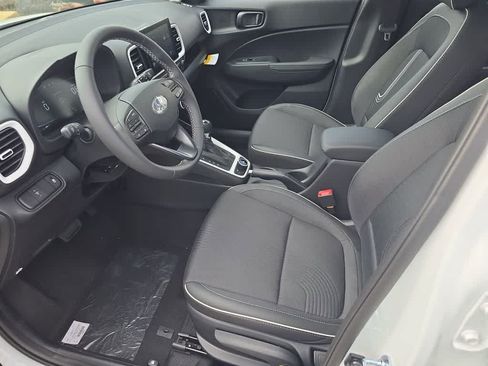 New 2026 Hyundai Venue SEL FWD image 16