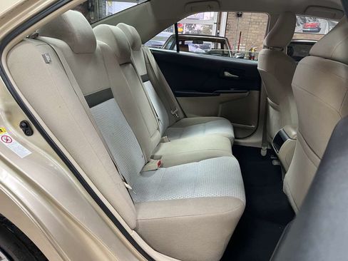 Used 2012 Toyota Camry LE FWD image 24