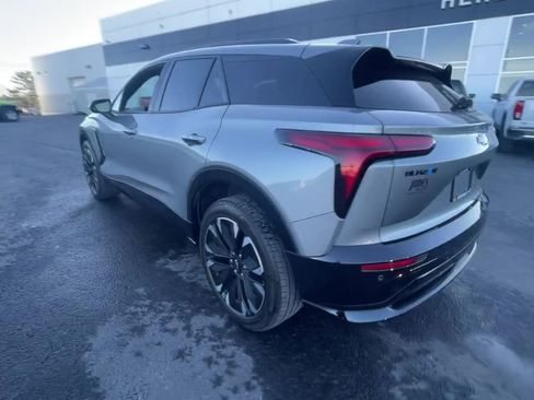 Used 2024 Chevrolet Blazer EV RS image 7