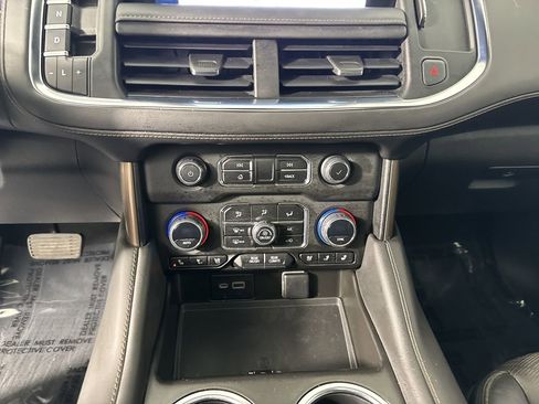 Used 2023 Chevrolet Tahoe High Country AWD/4WD image 6