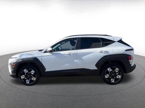 Used 2025 Hyundai Kona SEL image 9