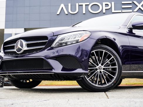 Used 2019 Mercedes-Benz C 300 4MATIC Sedan image 2