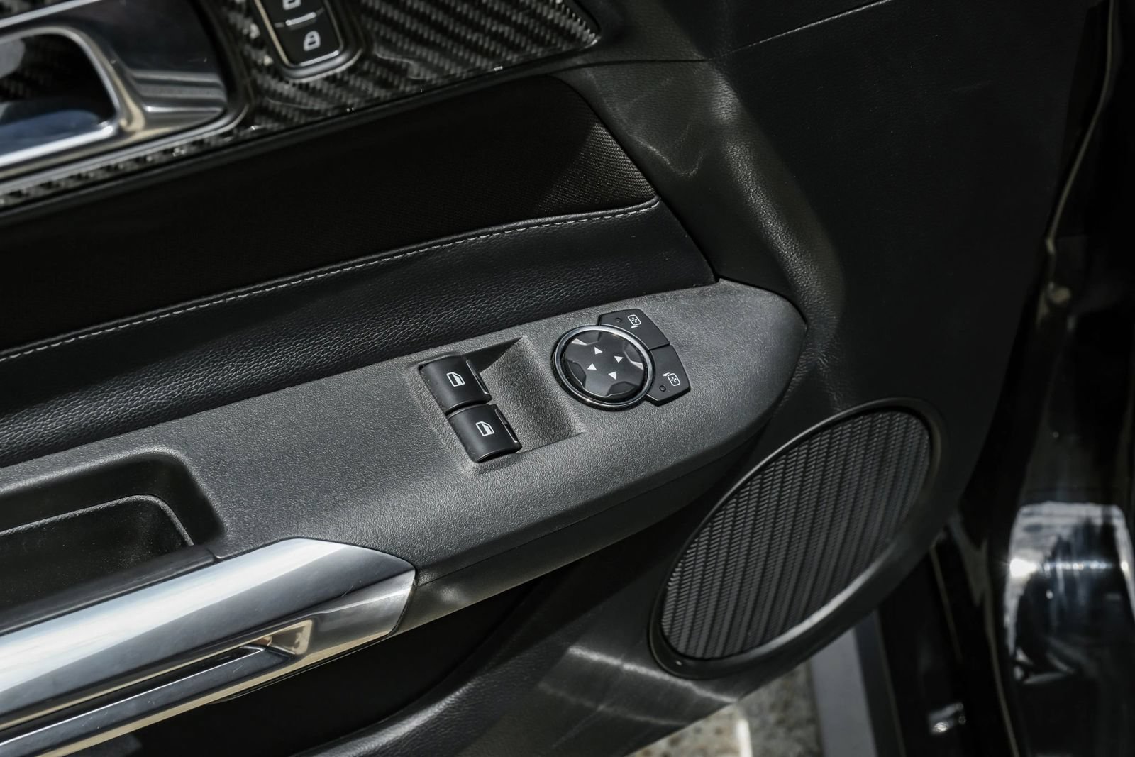 Used 2018 Ford Mustang GT RWD image 36