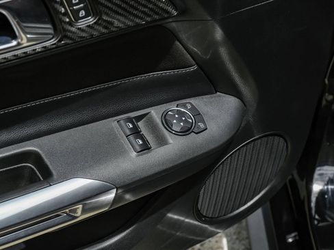 Used 2018 Ford Mustang GT RWD image 36