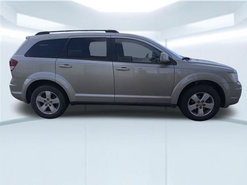 Used 2009 Dodge Journey SXT w/ Convenience Group I FWD image 6