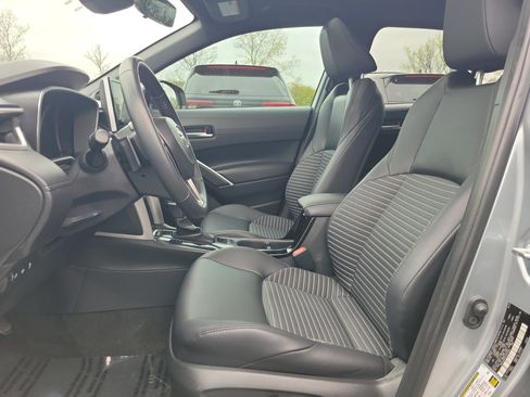 Used 2025 Toyota Corolla Cross AWD Hybrid w/ Convenience Package image 22