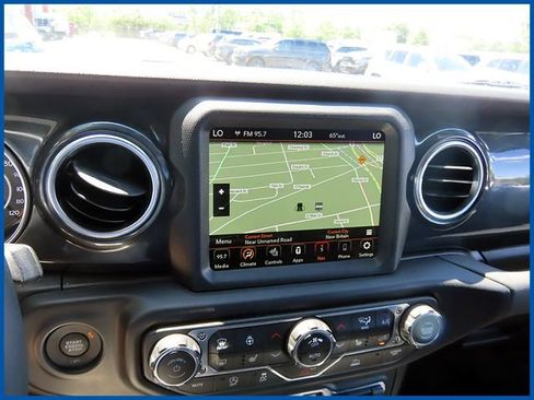 Used 2023 Jeep Wrangler Unlimited Sahara AWD/4WD image 16
