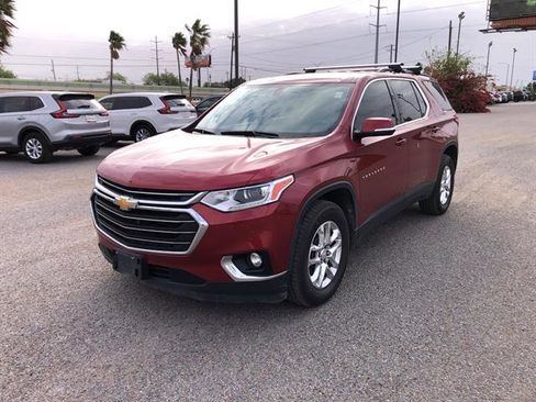 Used 2019 Chevrolet Traverse LT image 3