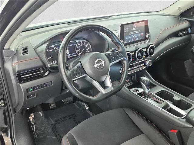 Used 2025 Nissan Sentra SR FWD image 10