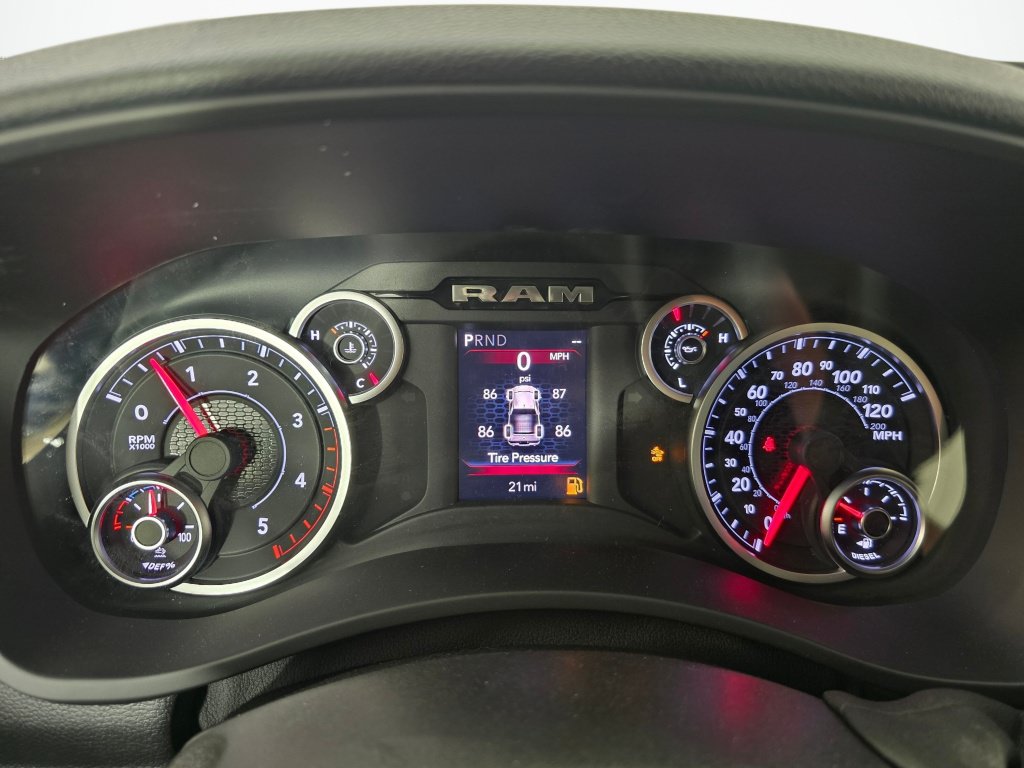New 2026 RAM 3500 Big Horn AWD/4WD image 21