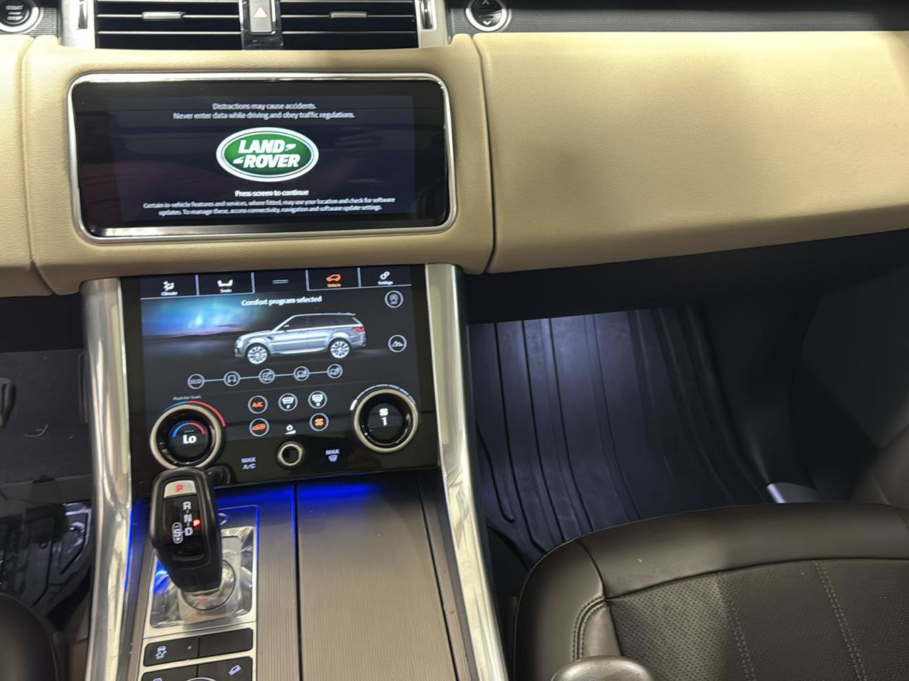 Used 2020 Land Rover Range Rover Sport HSE AWD/4WD image 21