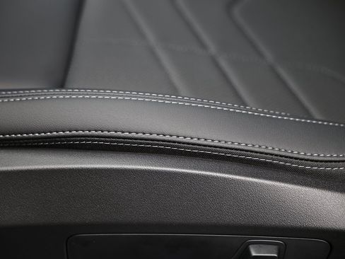 New 2026 BMW X1 xDrive28i w/ Convenience Package image 21