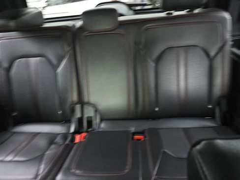 Used 2022 Ford Expedition Limited RWD image 16