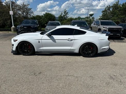 Used 2021 Ford Mustang Shelby GT500 w/ Technology Package RWD image 6