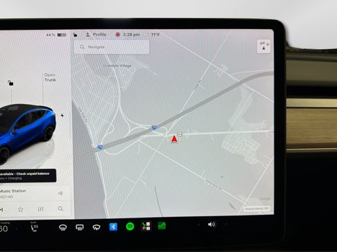 Used 2024 Tesla Model Y Performance AWD/4WD image 29