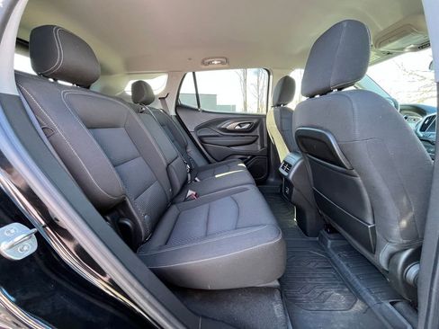 Certified 2023 GMC Terrain SLE w/ LPO, Floor Liner Package image 20