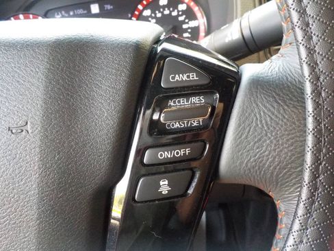 Used 2023 Nissan Frontier PRO-4X w/ Technology Package AWD/4WD image 23