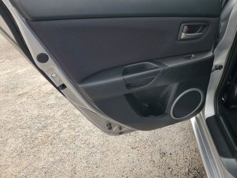 Used 2007 MAZDA MAZDA3 s Touring FWD image 23