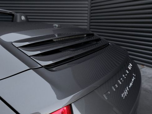 Used 2016 Porsche 911 Carrera S image 28