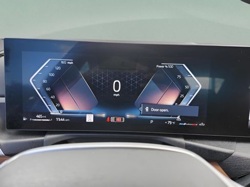 Certified 2025 BMW 330i Sedan w/ M Sport Package image 21