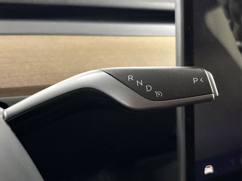 Used 2022 Tesla Model Y Long Range AWD/4WD image 35
