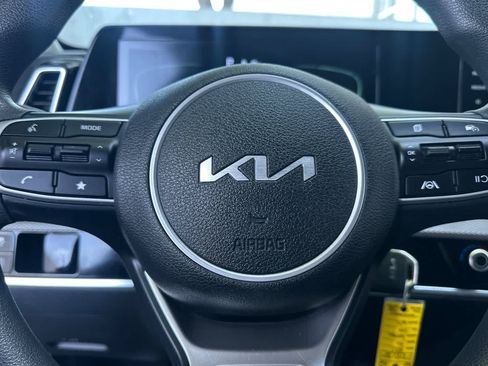 Used 2023 Kia Sportage LX AWD/4WD image 28