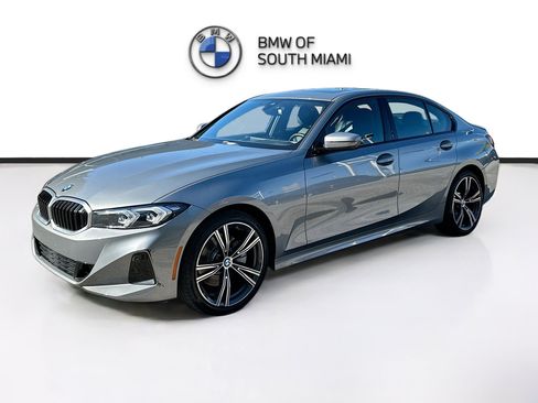 Certified 2023 BMW 330i 330i w/ Driving Assistance Package image 3