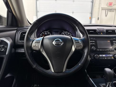 Used 2013 Nissan Altima 2.5 SV FWD image 15