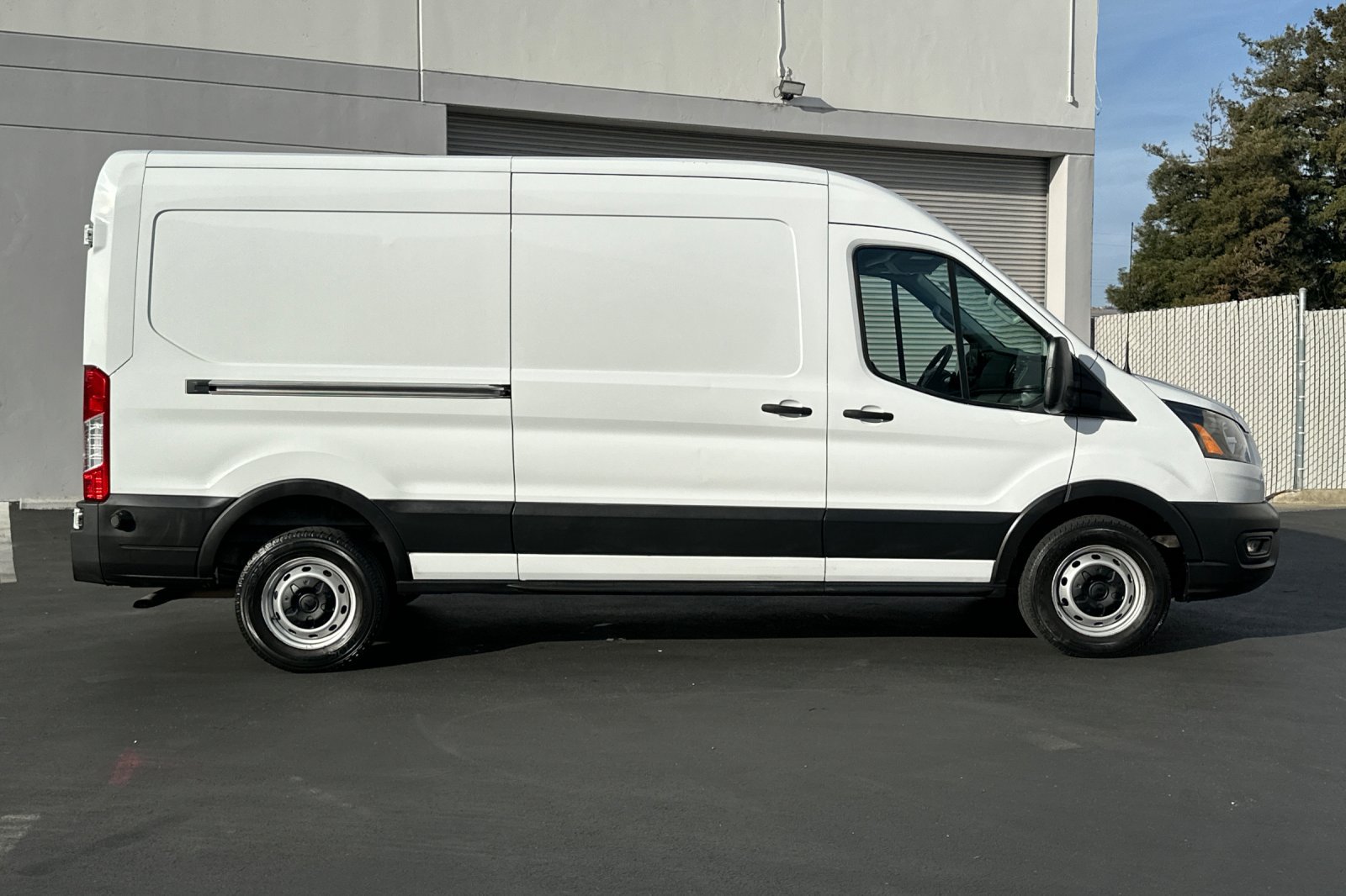 Used 2020 Ford Transit 250 Medium Roof w/ Load Area Protection Package RWD image 3