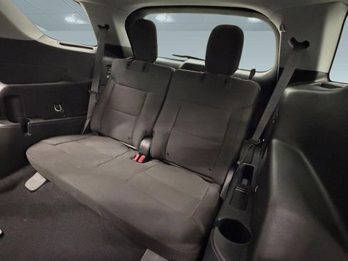 Used 2024 Ford Explorer XLT w/ Class IV Trailer Tow Package image 24