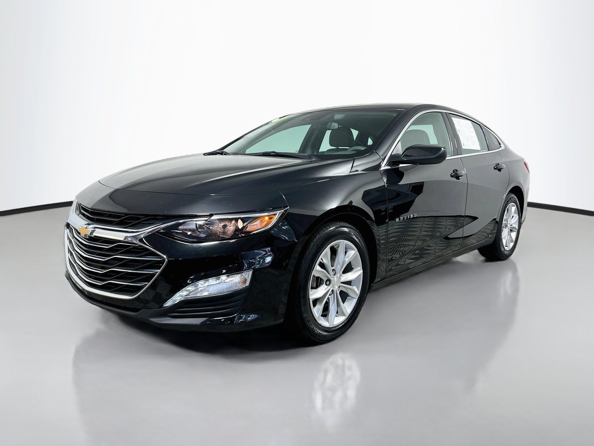 Used 2025 Chevrolet Malibu LT FWD image 10