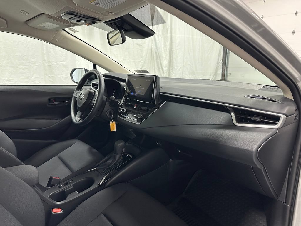 Used 2026 Toyota Corolla LE FWD image 58