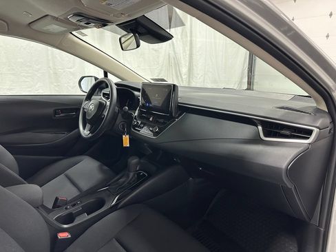 Used 2026 Toyota Corolla LE FWD image 58