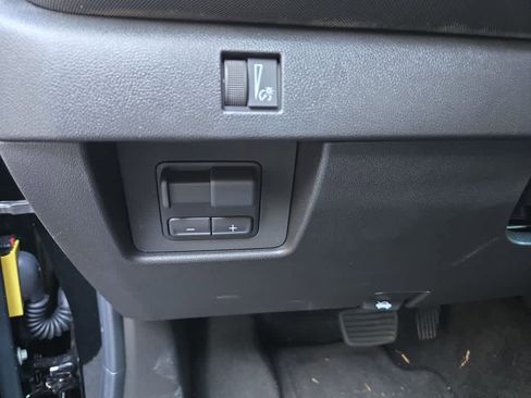 New 2025 Chevrolet Colorado Z71 w/ Technology Package image 14