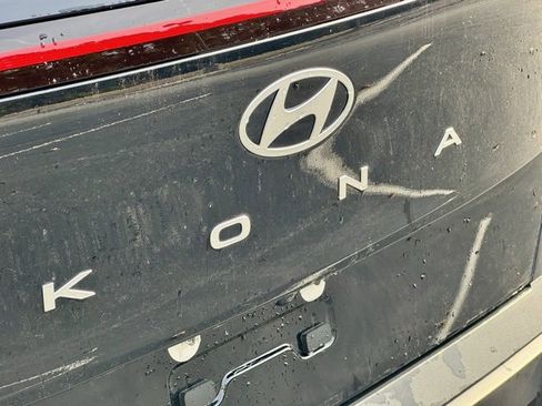 Used 2024 Hyundai Kona SEL w/ Convenience Package image 16