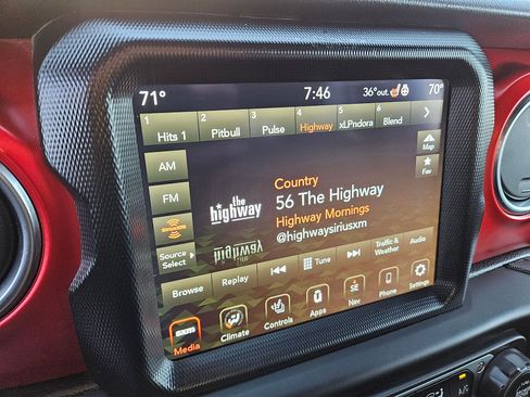 Used 2021 Jeep Wrangler Unlimited Rubicon image 24