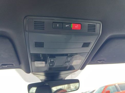 Used 2025 Volkswagen Jetta Sport image 23