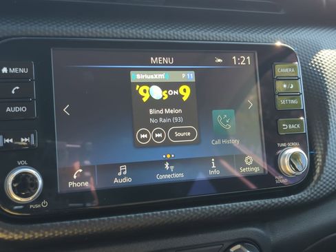 Used 2024 Nissan Kicks SV image 24