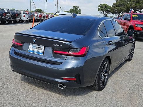 Used 2022 BMW 330i Sedan w/ Convenience Package RWD image 7