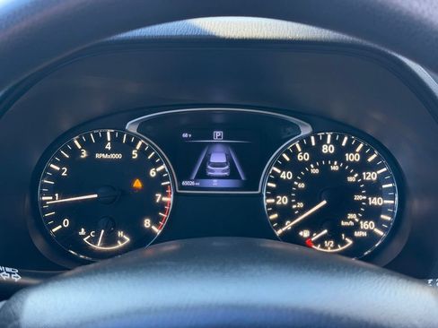 Used 2020 Nissan Pathfinder S FWD image 9