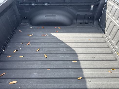 Used 2024 RAM 1500 Laramie image 30