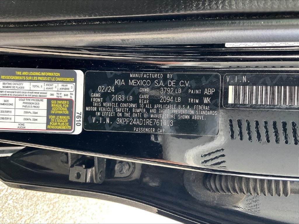 Certified 2024 Kia Forte LXS FWD image 30