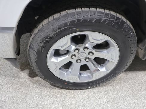 Used 2023 RAM 1500 Big Horn AWD/4WD image 11