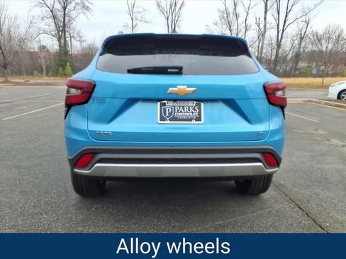 New 2026 Chevrolet Trax LT w/ Driver Confidence Package image 27