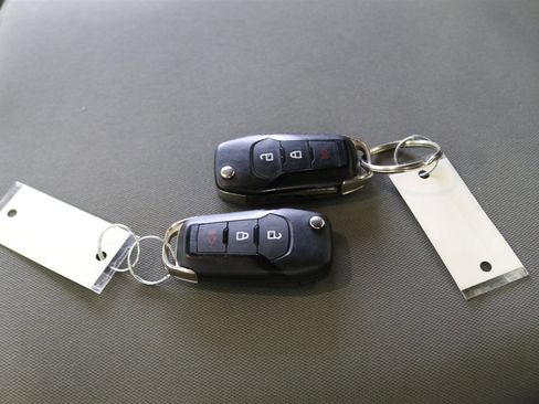 Used 2020 Ford F150 XL w/ Equipment Group 101A Mid image 75