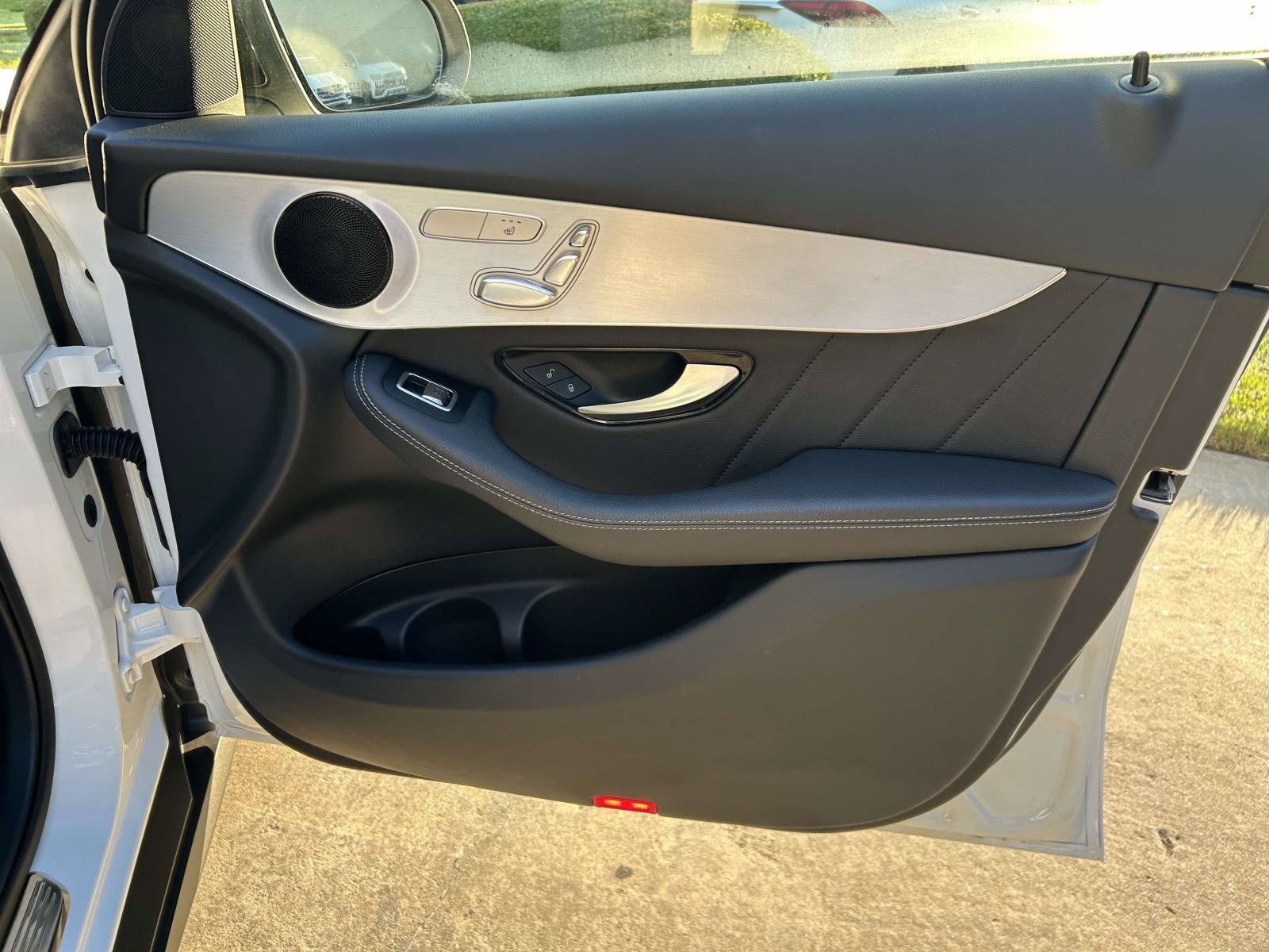 Used 2019 Mercedes-Benz GLC 300 image 46
