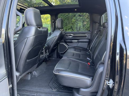 Used 2019 RAM 1500 Laramie AWD/4WD image 25