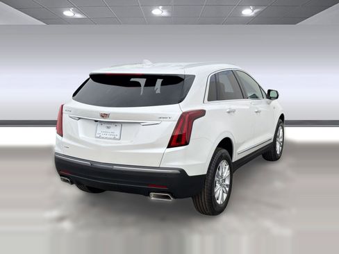 New 2026 Cadillac XT5 Luxury w/ LPO, Floor Liner Package AWD/4WD image 9
