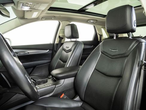 Used 2019 Cadillac XT5 Premium Luxury AWD/4WD image 5